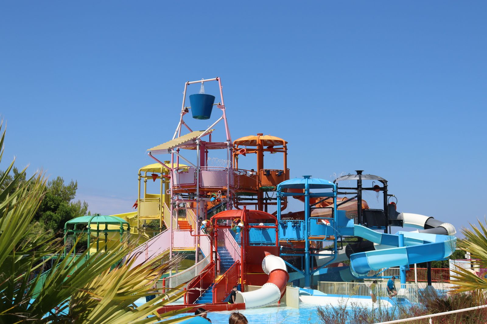 Rodinný vodní park s bazény a skluzavkami
